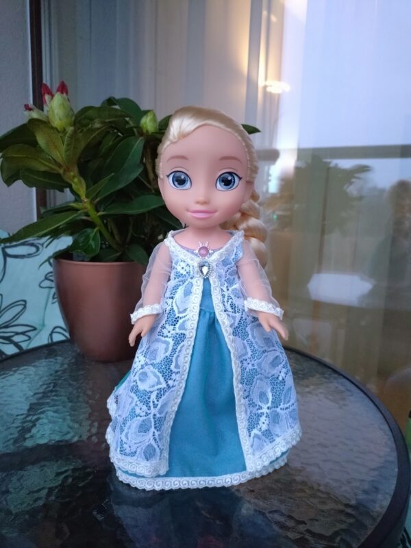Taastatud Disney nukk Elsa