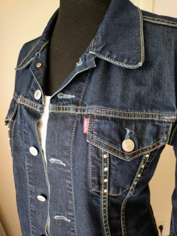 Tuunitud Levi’s teksatagi – suurus S